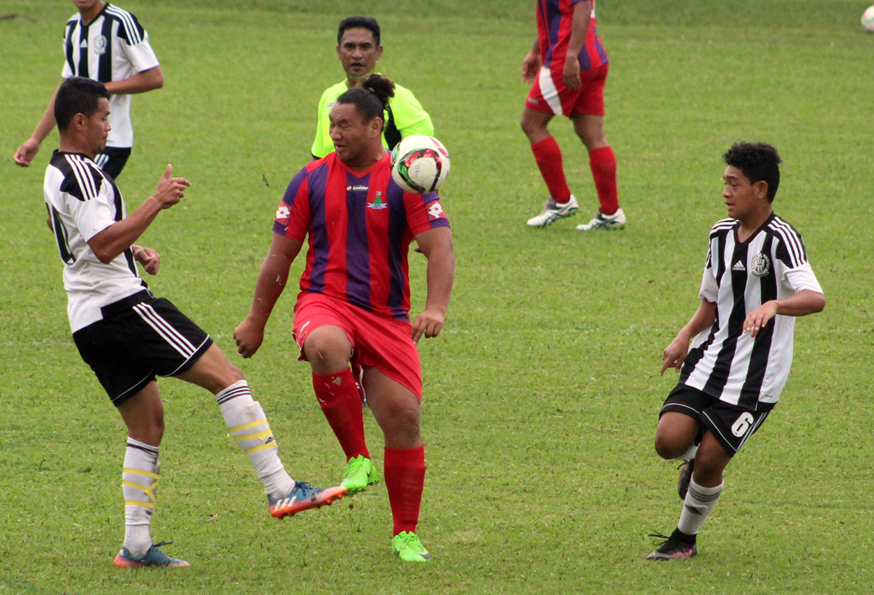 Tupapa Maraerenga roll past Takuvaine to remain perfect